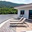 LA LOMA SUITES
