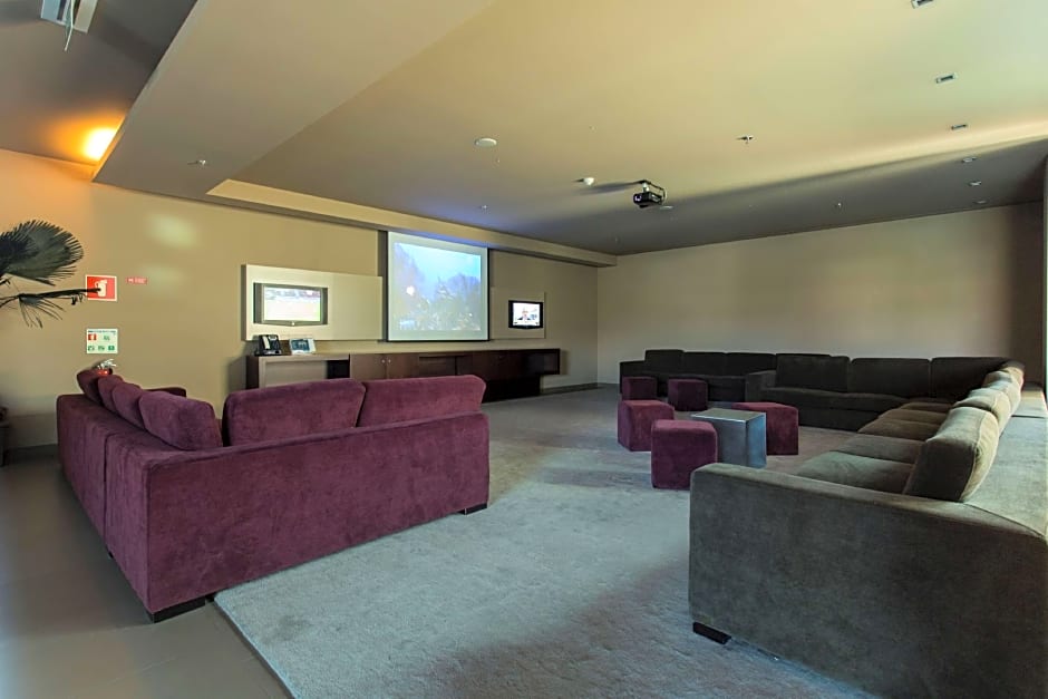 Golden Tulip Sao Joao da Madeira Hotel