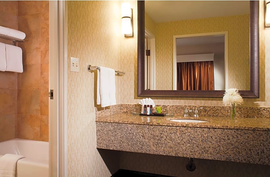 Embassy Suites by Hilton Flagstaff