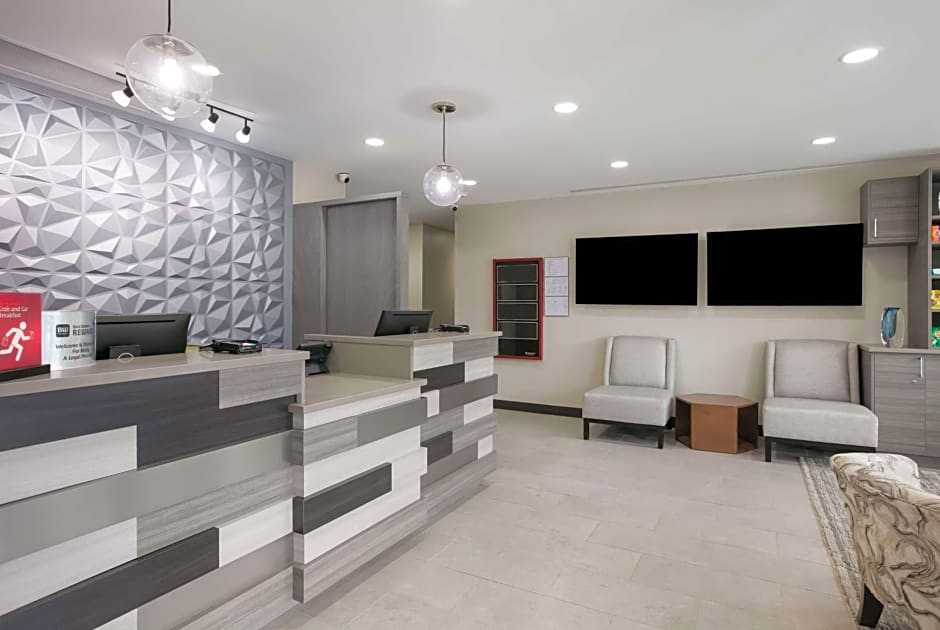 Best Western Plus Executive Residency Bronx