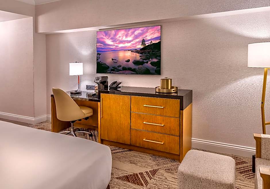 Photo 1 of 6 of Premier 1 King Bed, View