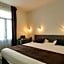 Ashley Hotel