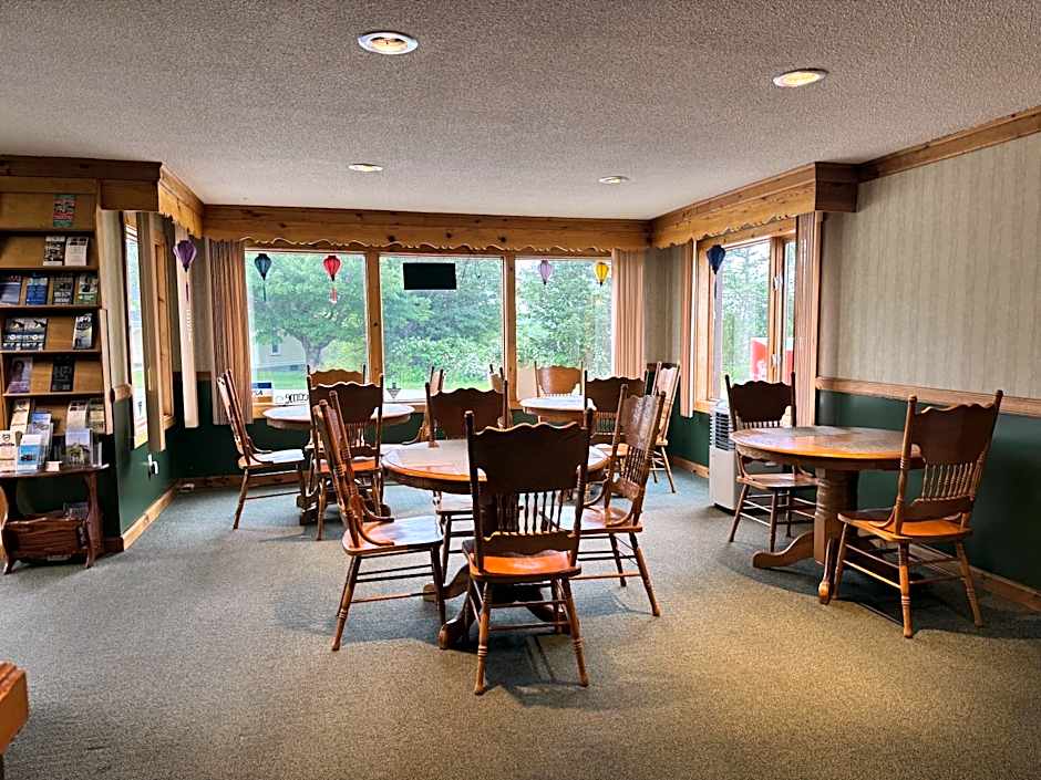 New Age Inn - Voyageur