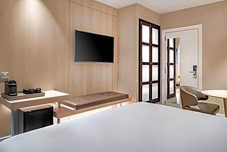 Superior Room, Guest room, 1 King