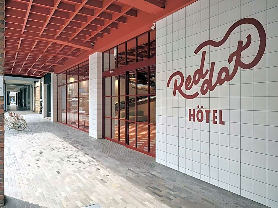Red Dot Hotel