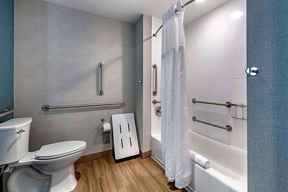 Cambria Hotel Bloomington Mall of America Minneapolis Airport