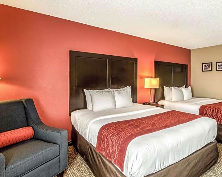 Spark by Hilton Des Plaines Chicago O'Hare