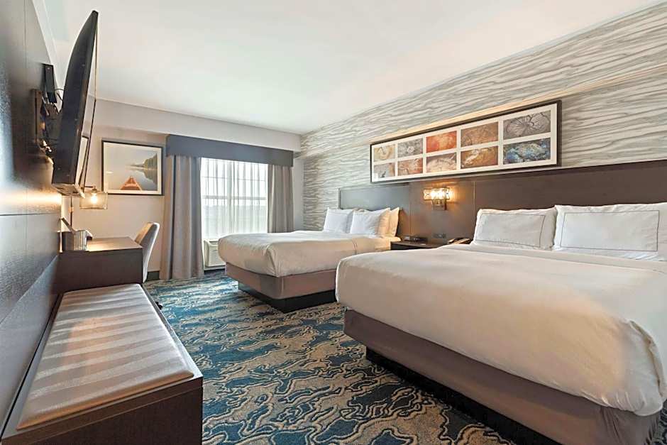 DoubleTree By Hilton Front Royal Blue Ridge Shadows