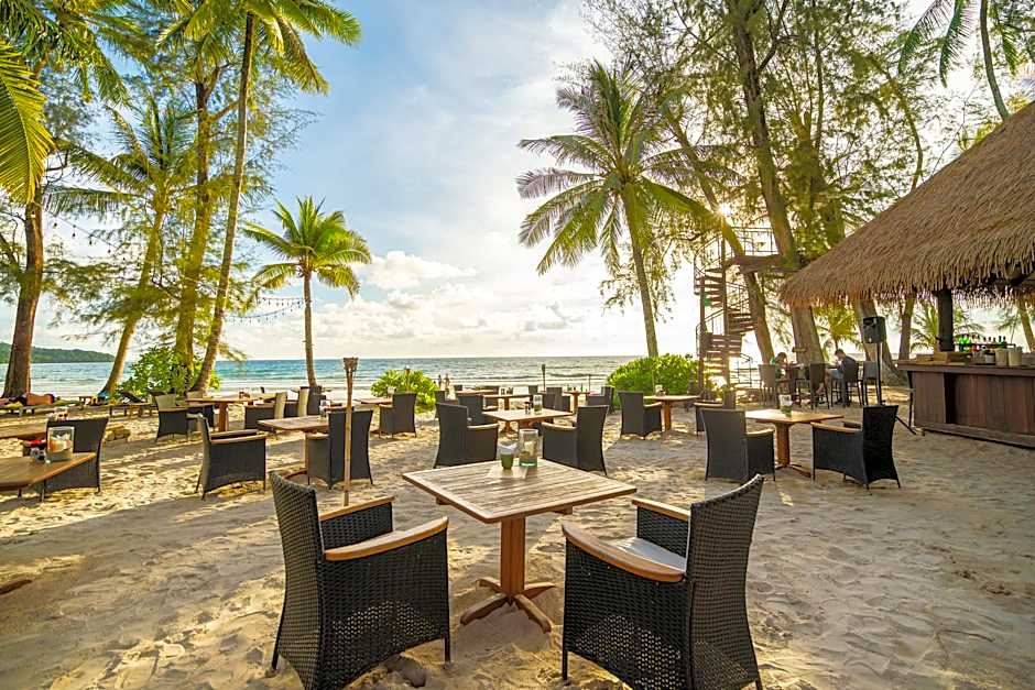 High Season Pool Villa & Spa