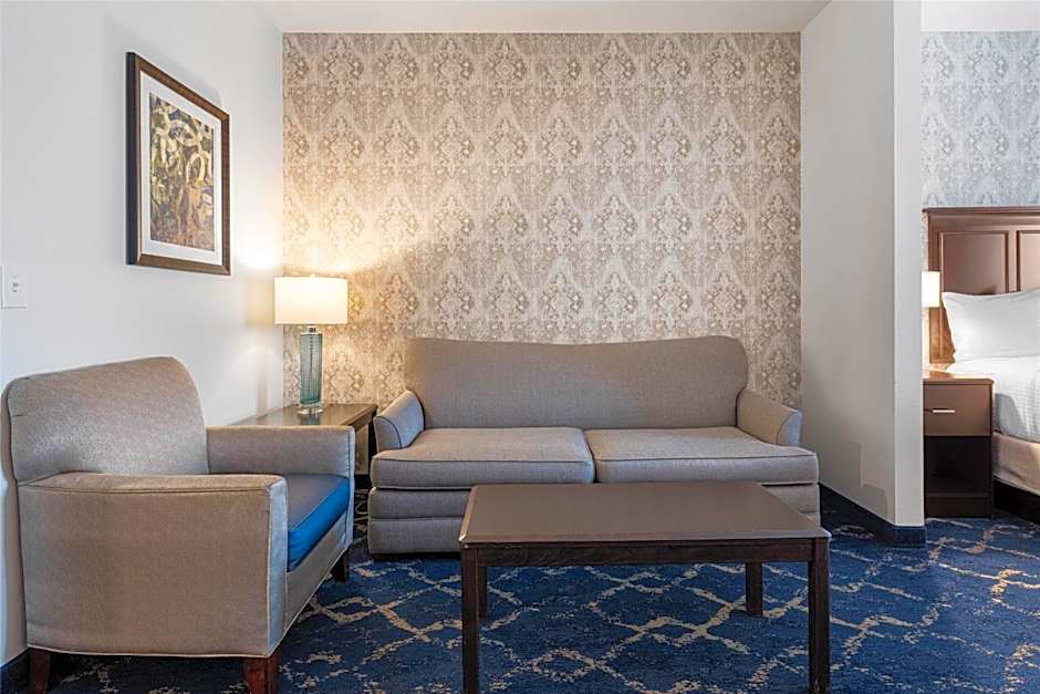 Best Western Plus New Richmond Inn & Suites