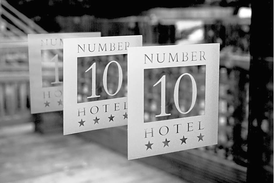 Number 10 Hotel