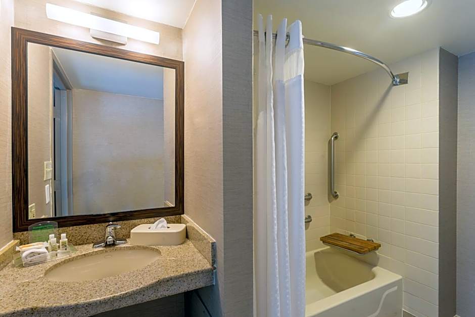 Holiday Inn Harrisburg I-81 By IHG