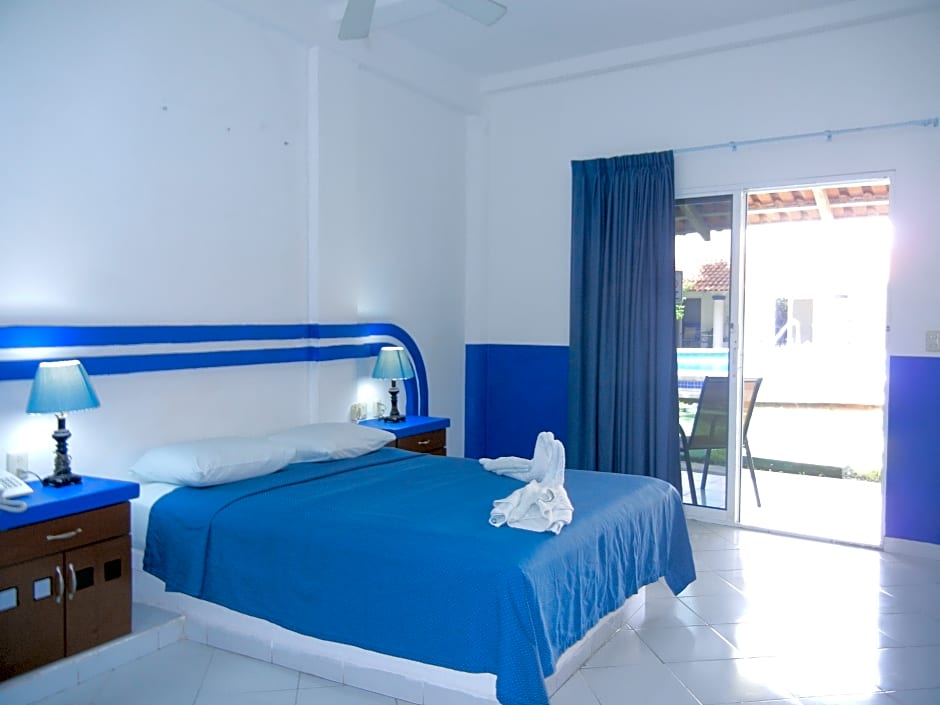 Hotel Plaza Almendros