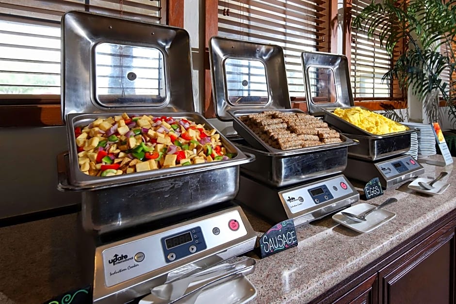 Wyndham Tucson Airport & Conference Center