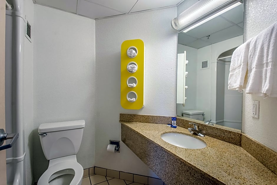 Americas Best Value Inn - Knoxville East