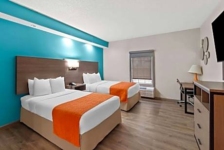 2 Double Beds Suite Non-Smoking