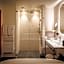 Grand Hotel de Courtoisville