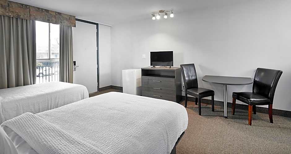 The Falls Hotel & Inn