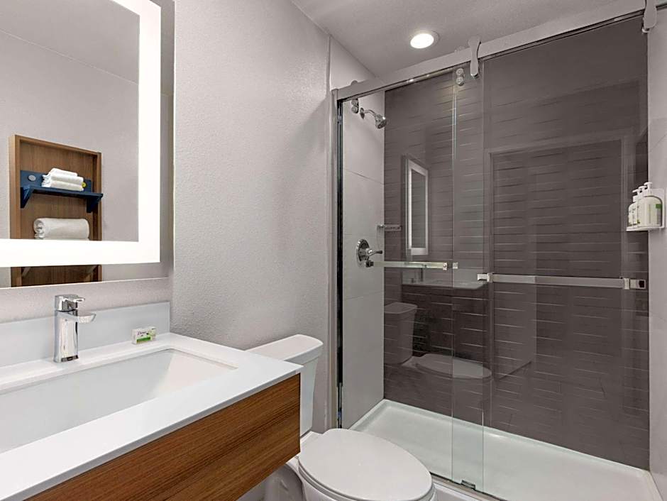 Microtel Inn & Suites By Wyndham Tracy