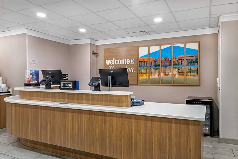 Hampton Inn Albany-Wolf Road (Airport)