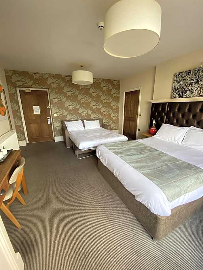 Ryde Castle by Greene King Inns