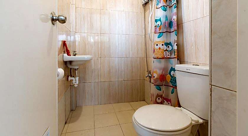 RedDoorz near Christ the King Medical Center