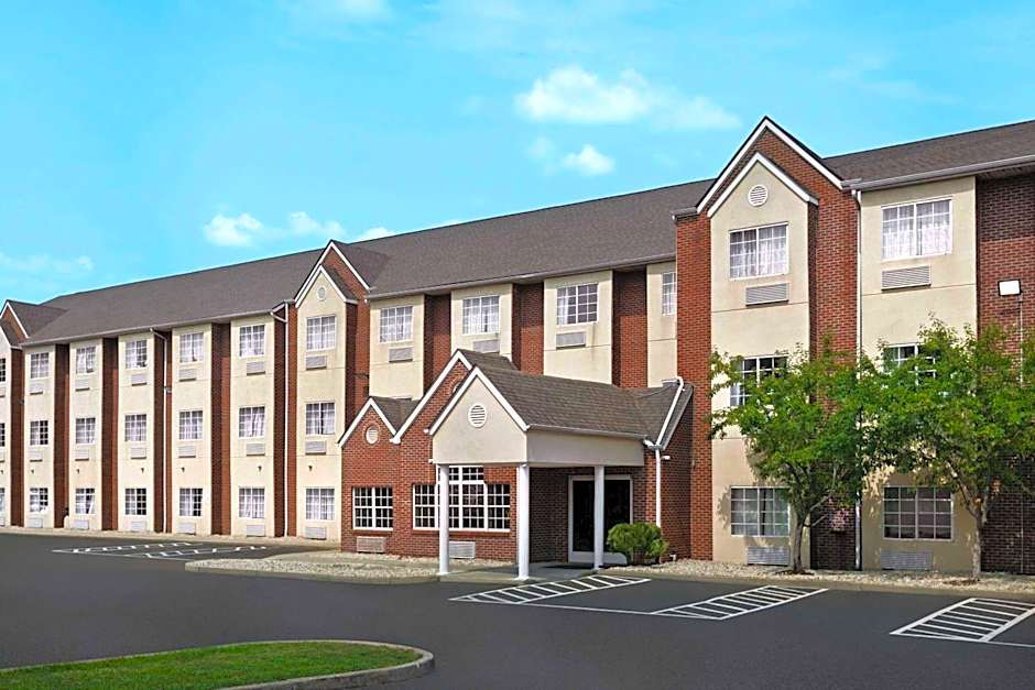 Microtel Inn & Suites By Wyndham Florence/Cincinnati Airport