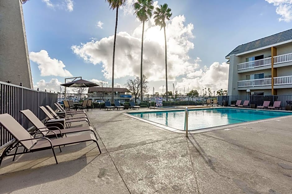 Dana Point Marina Inn