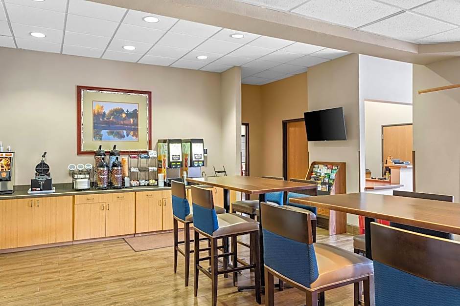 Comfort Inn & Suites Midtown