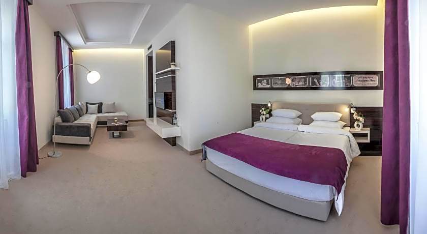 Hotel Theater Belgrade