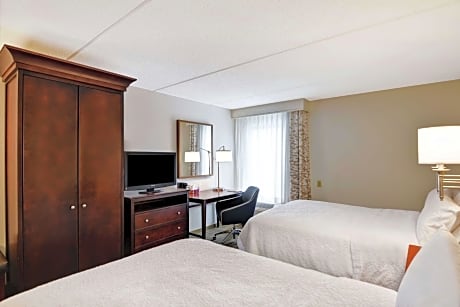 2 DOUBLE MOBILITY ACCESS W/TUB NONSMOKING HDTV/FREE WI-FI/WORK AREA HOT BREAKFAST INCLUDED