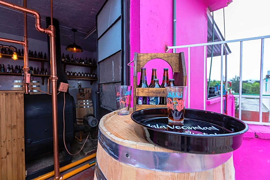 Mala Vecindad Beer Hotel