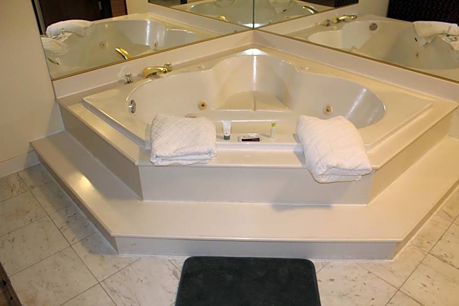 Bellevue Hotel and Suites