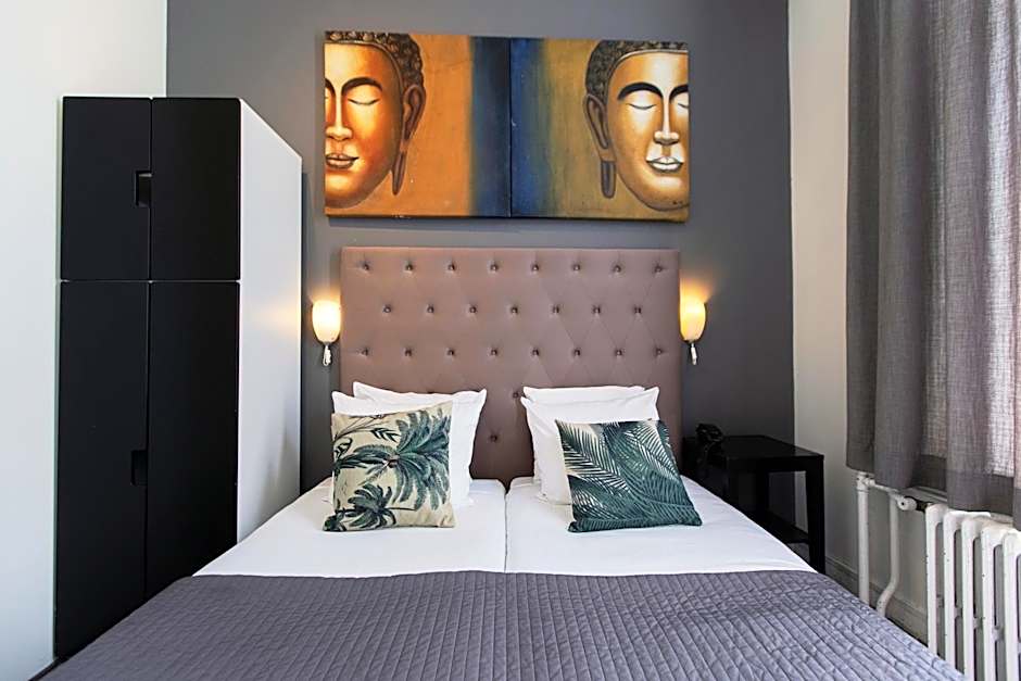 Quentin England Hotel