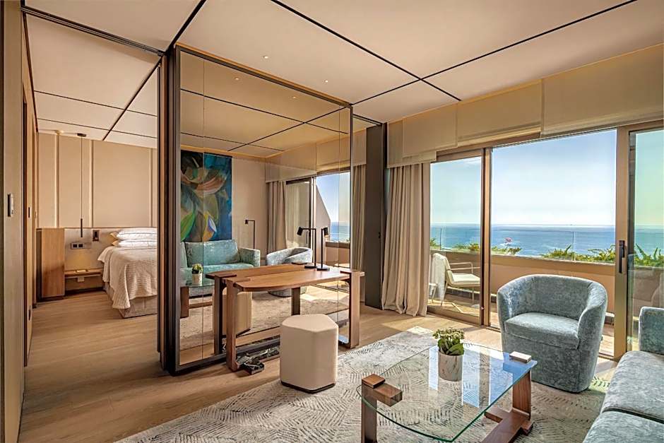 Four Seasons Hotel