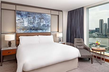 Premium King Room
