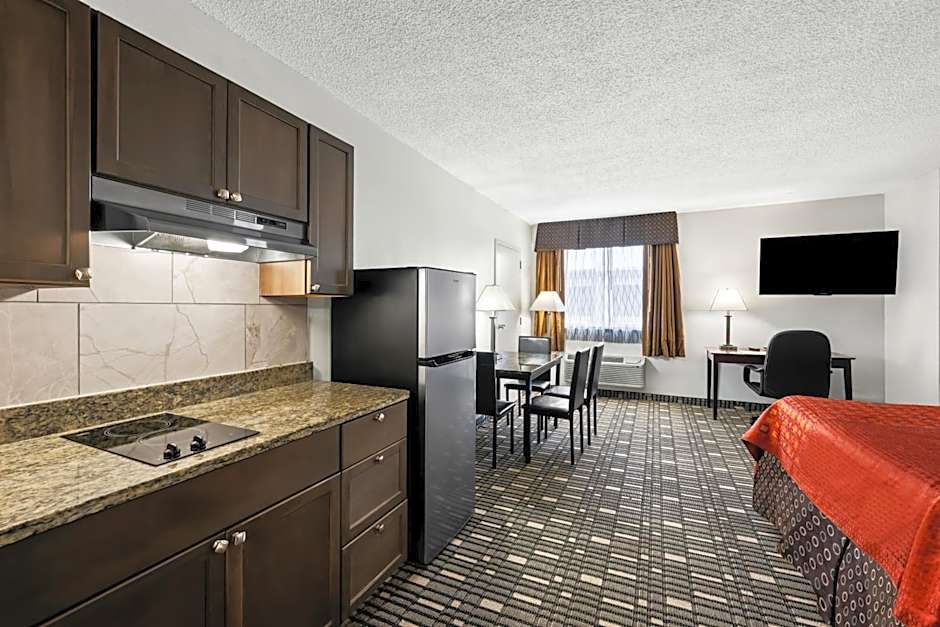 SureStay Plus Hotel by Best Western Lubbock Medical Center