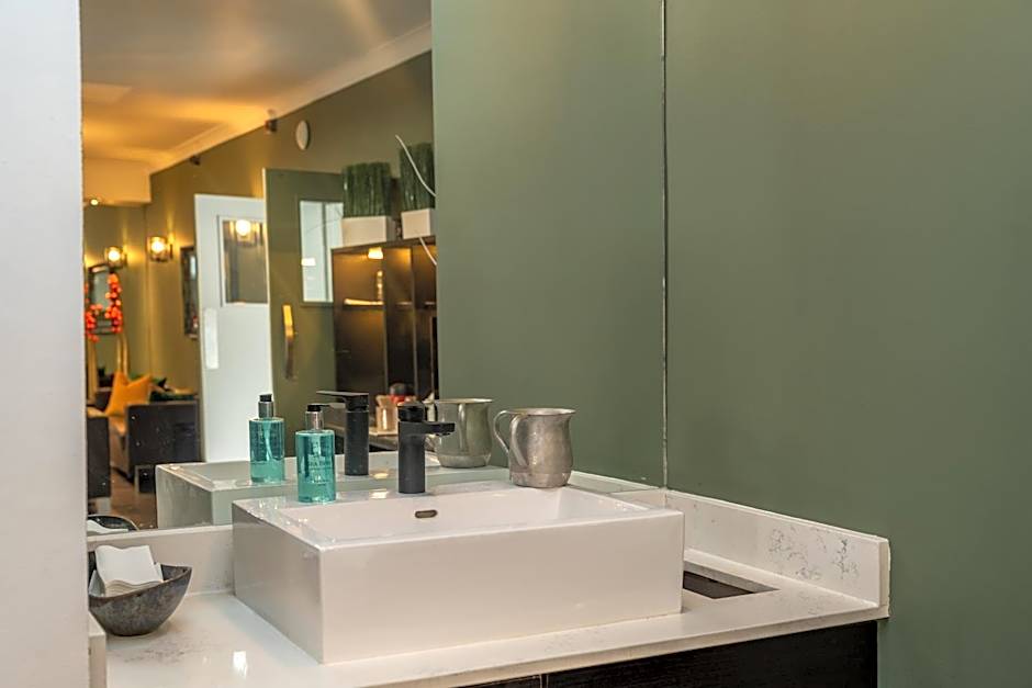 Croft Court Hotel Free Parking