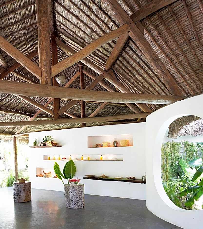 Princesse Bora Lodge & Spa