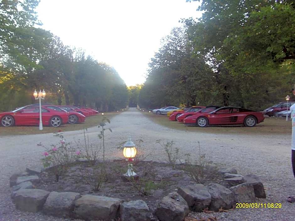 Logis Domaine De Valaudran