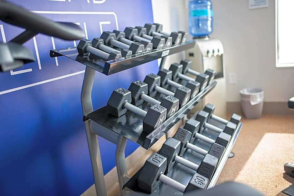 Holiday Inn Express Hotel & Suites Center By IHG