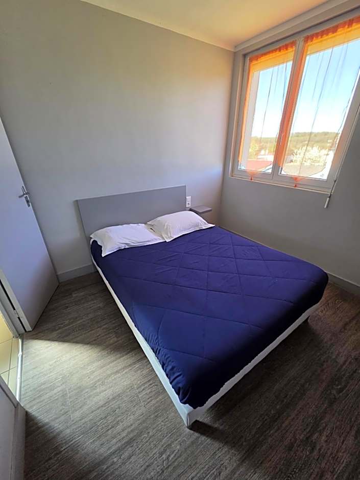 Photo 1 of 2 of Double Room