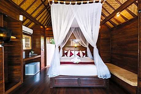 Wooden Bungalow with Pool View