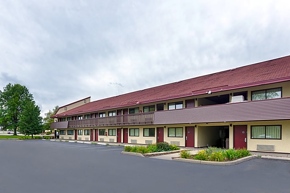 Red Roof Inn Lansing West - MSU