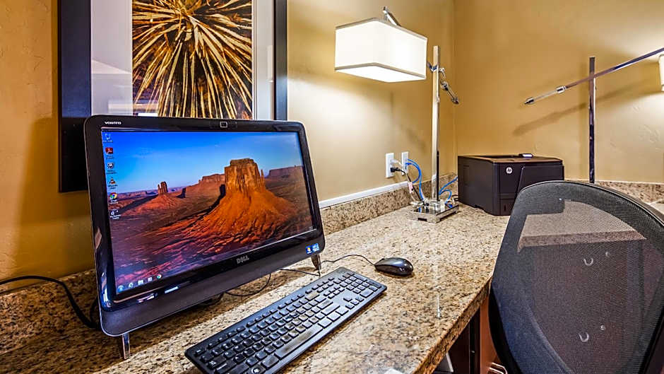 Best Western View Of Lake Powell Hotel