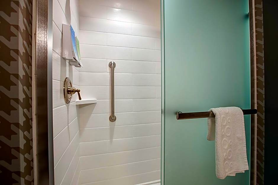 Home2 Suites By Hilton Charlotte Uptown