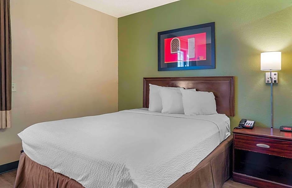 Extended Stay America Suites - Detroit - Novi - Haggerty Road