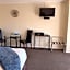 Tudor Lodge Motel