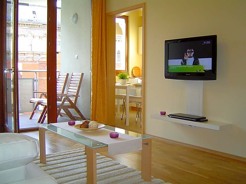 Trendy Deluxe Apartments
