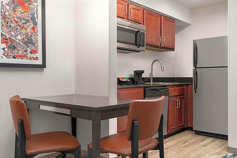Homewood Suites By Hilton Cambridge-Arlington